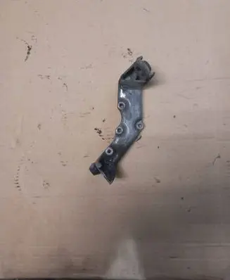 Mercedes-Benz C W203 Power steering pump mounting bracket A1110940241