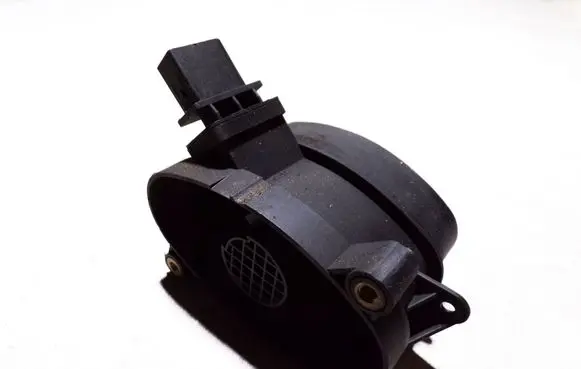 BMW 5 E60 E61 Mass air flow meter 7788744 77887440 0928400504