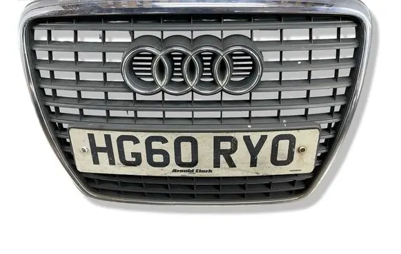 Audi A6 S6 C6 4F Front bumper upper radiator grill 4F0853651AQ 15491