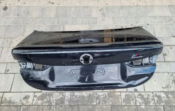 BMW M4 F82 F83 Truck tailgate 