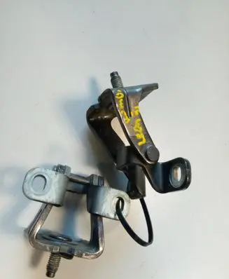 Seat Leon (5F) Tailgate/trunk/boot hinge 5F0827301 NE63288