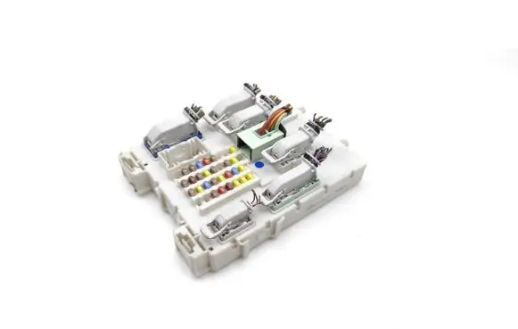 Ford Ranger Fuse module AB39-14A073-AJ 523411F03
