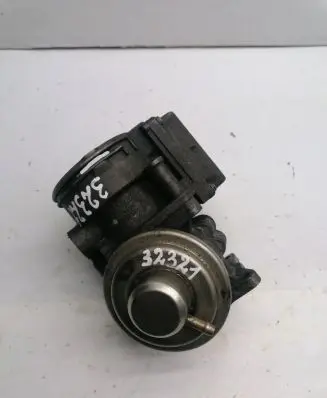 Volkswagen Touran I Throttle valve 038129637D 038131501AF