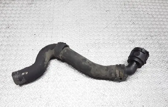 Volkswagen Golf IV Engine coolant pipe/hose