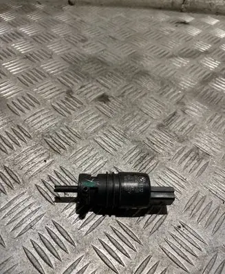BMW X5 E70 Windscreen/windshield washer pump 6934160