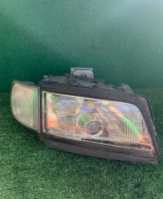Audi A8 S8 D2 4D Headlight/headlamp 0301047274 0202040201