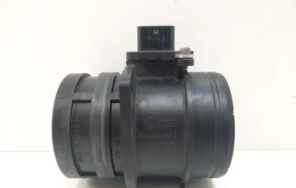 Audi A5 8T 8F Mass air flow meter 06J906461D