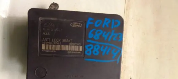 Ford Fiesta ABS Pump 2S612M110CE