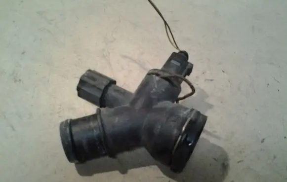 Audi A3 S3 8P Engine coolant pipe/hose 1K0122291K