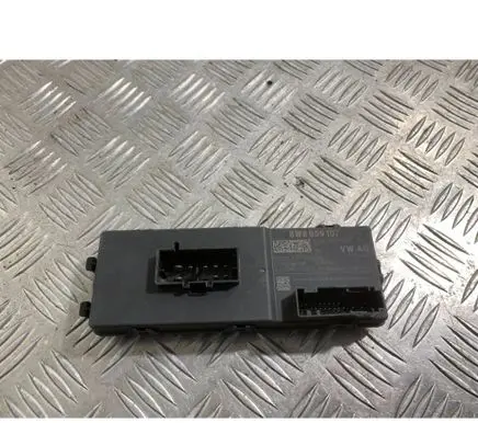 Audi Q7 4M Tailgate/trunk control unit/module 8W8959107