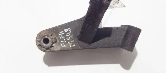 Alfa Romeo 147 Engine mounting bracket 46423429