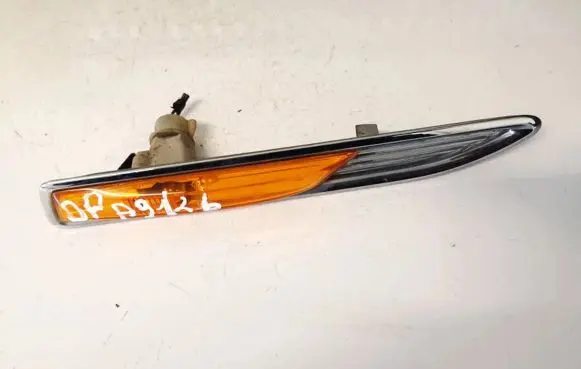 Ford Mondeo MK IV Front fender indicator light 7s7113k354ad 7s71-13k354-ad