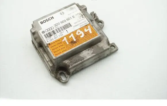 Volkswagen Touareg I Airbag control unit/module 3D0909601E 0285001733