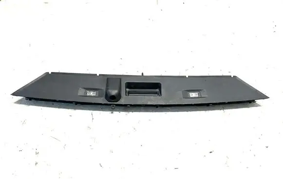 BMW X7 G07 Trunk door license plate light bar 3075200 7458169