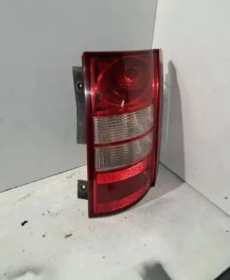 Chrysler Town & Country V Rear/tail lights 05113202AA 586ZZE 53050AA