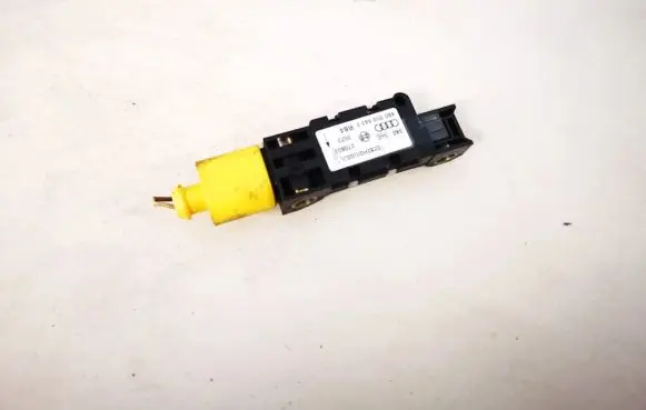 Audi A3 S3 8P Airbag deployment crash/impact sensor 4b0959643e