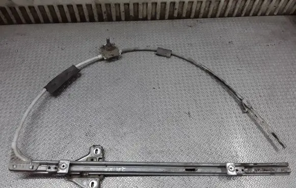 Renault Master II Front door manual window regulator 