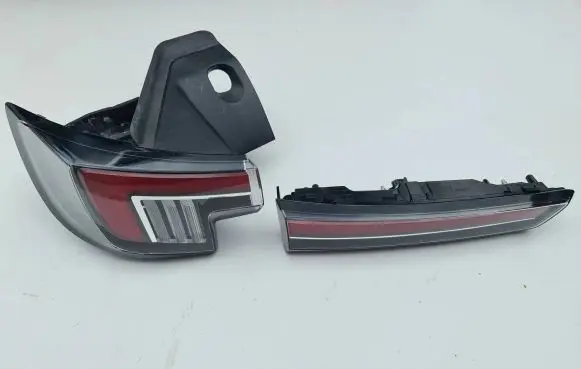 Opel Mokka B Rear/tail lights 9833721880 9833944480 LP300