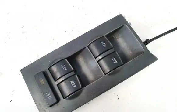Skoda Octavia Mk2 (1Z) Electric window control switch 4b0959851