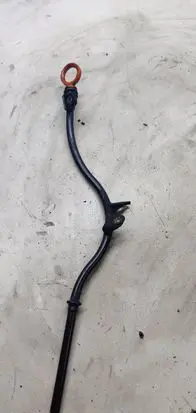Volkswagen PASSAT B6 Oil level dip stick 03L103634a