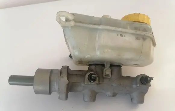 Volkswagen Fox Master brake cylinder X5617 F3364