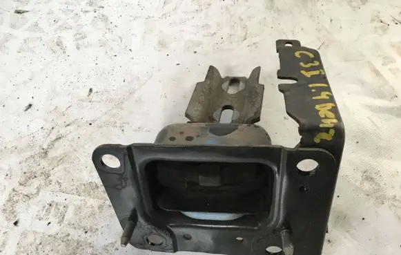 Citroen C3 Gearbox mount 9680293280