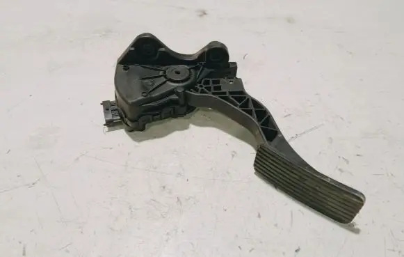 KIA Ceed Accelerator throttle pedal