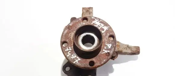Front wheel hub