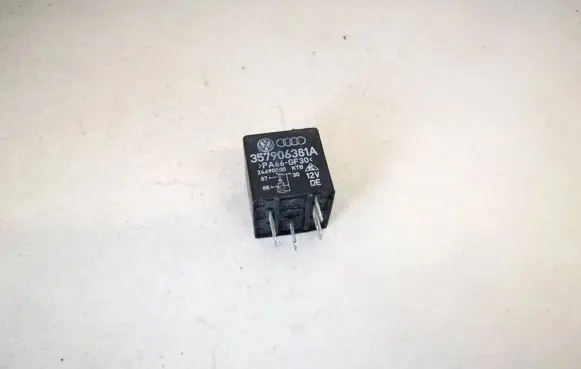 Volkswagen Golf IV Other relay 357906381a 24690000