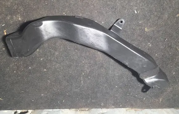 BMW X7 G07 Cabin air duct channel 7466094