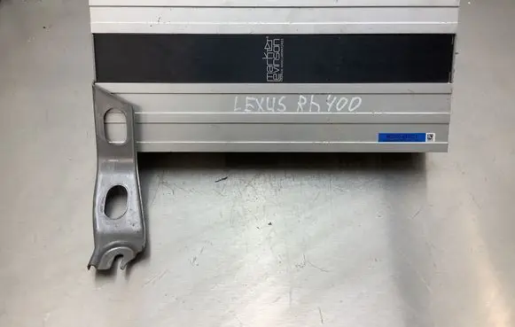 Lexus RX 330 - 350 - 400H Sound amplifier 862800E021