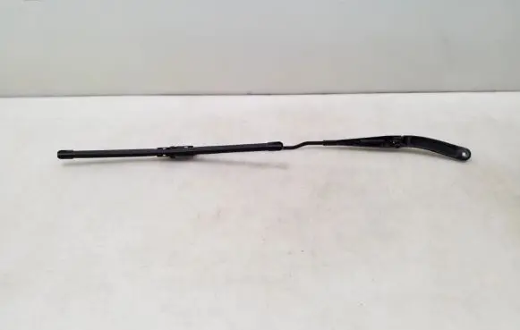 Audi A4 S4 B8 8K Front wiper blade arm 8K1955408