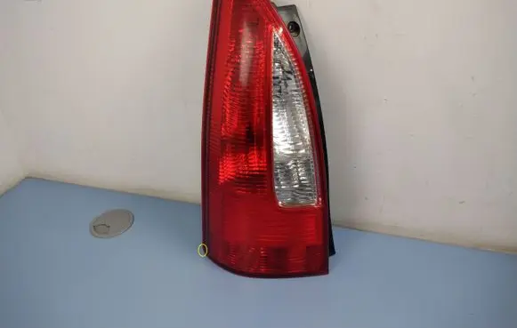 Mazda Premacy Rear/tail lights 22061908