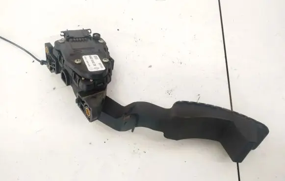 Renault Laguna II Accelerator throttle pedal 8200002904 6PV00811900