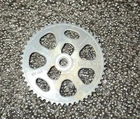 Volkswagen T-Roc Camshaft pulley/ VANOS 04E109111AG