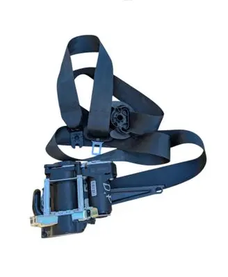 Volkswagen PASSAT B8 Front seatbelt 631627100E