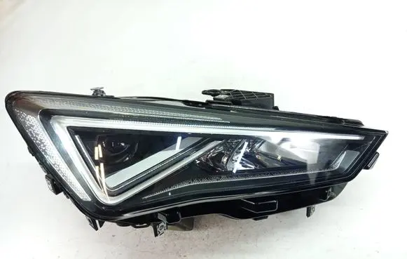 Seat Leon IV Headlight/headlamp 5FB941008F 011D02A00R 90188326