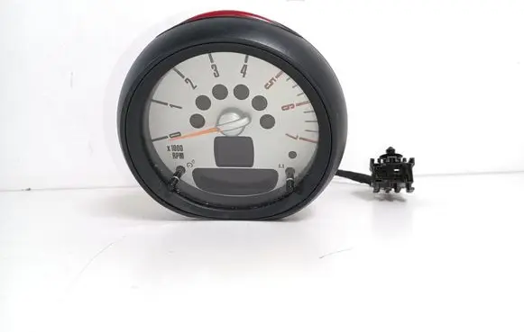 Speedometer (instrument cluster)