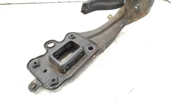 Mercedes-Benz CLS C219 Front bumper cross member