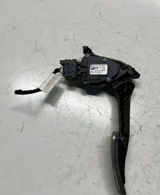 Opel Insignia A Accelerator throttle pedal 6PV00976501 13237850