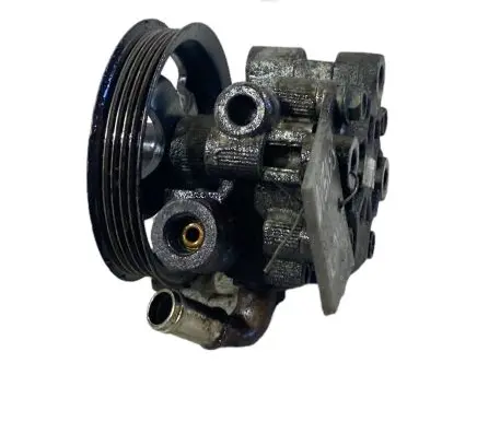 Toyota Avensis T250 Power steering pump