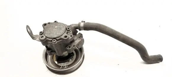 BMW X1 E84 Power steering pump 6780459