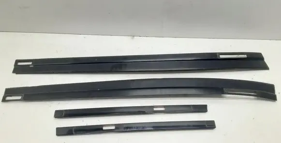 Roof trim bar molding cover