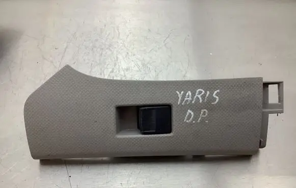 Toyota Yaris Electric window control switch 742310D090
