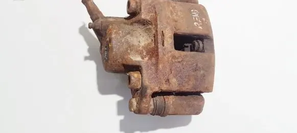 Renault 19 Front brake caliper