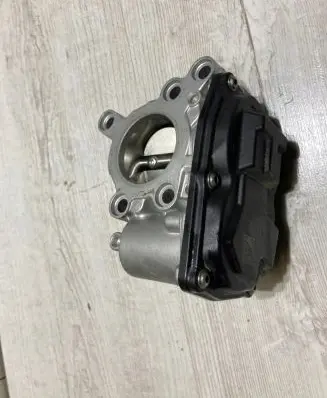 Ford Focus Throttle valve H6BG9F991AA