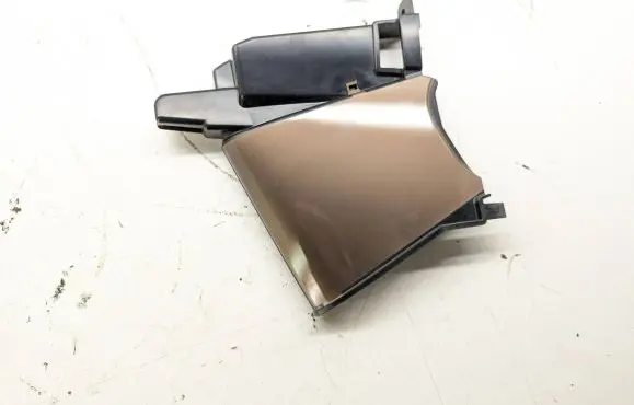 Chevrolet Tahoe Panel trim 84564939
