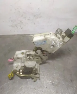 Nissan Terrano Front door lock 8055291L61 89A529