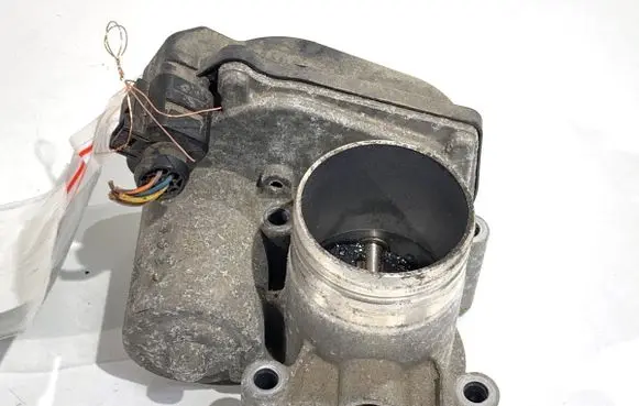 Volkswagen Polo V 6R Engine shut-off valve 03D133062F