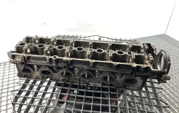 BMW 5 E60 E61 Engine head 7792753